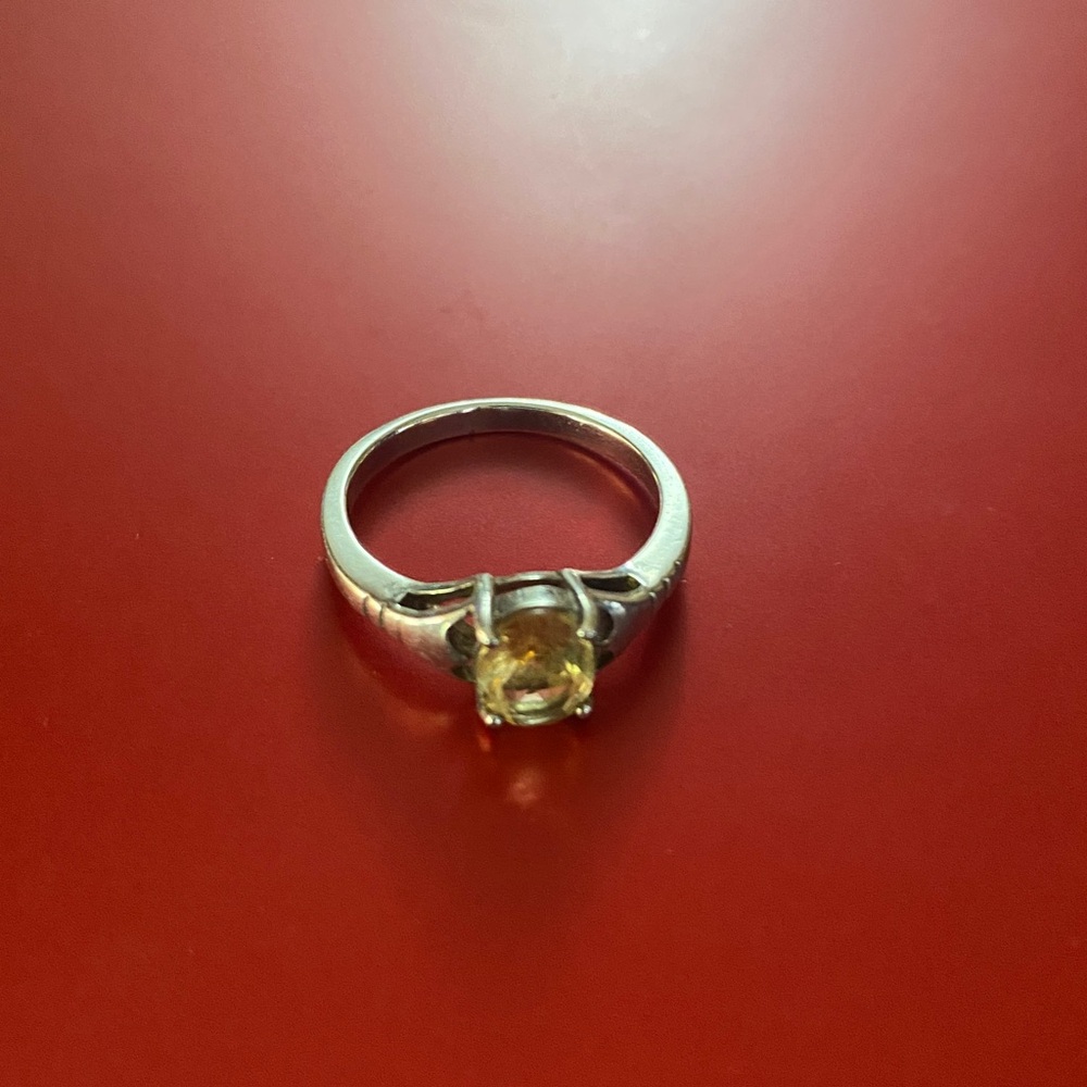 Sterling Silver VTG Yellow citrine Gemstone Solitaire Ring